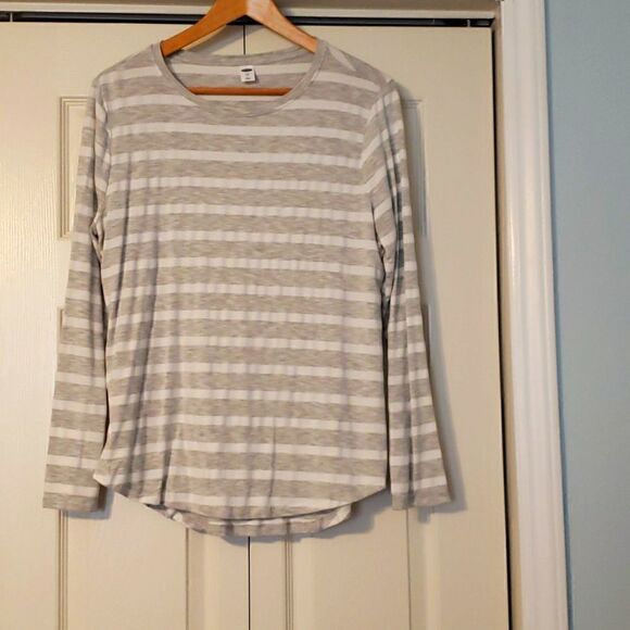 Old Navy   - Picture 1 of 1